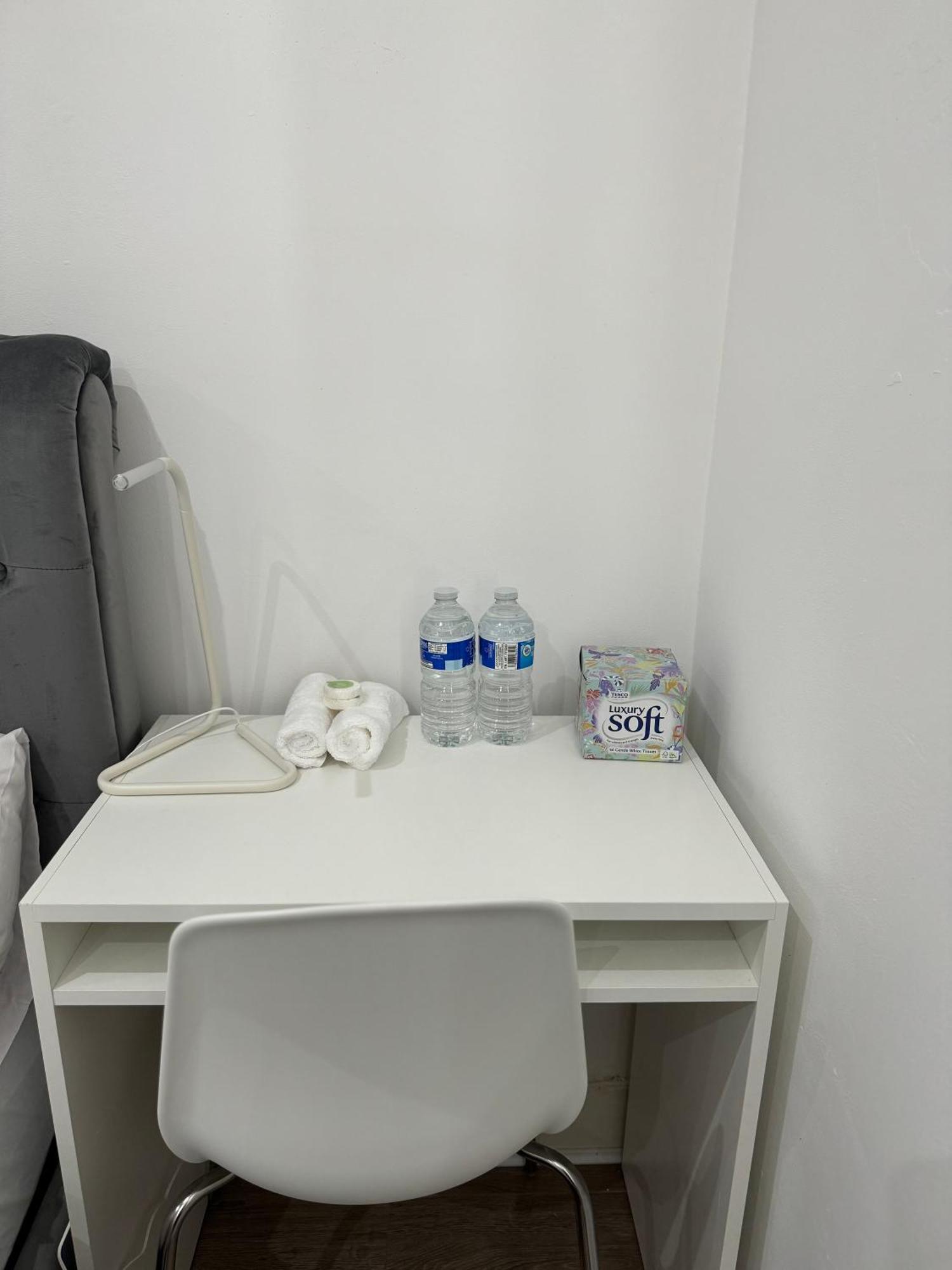 Manor Court 1 Appartement Londen Buitenkant foto